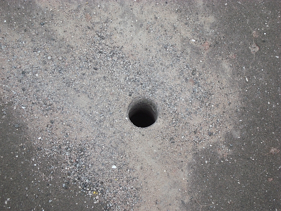 promenade holes